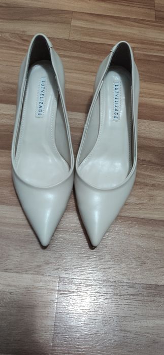 Продам туфли женские