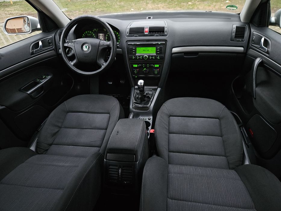 Skoda Octavia 2 -An 2006- 1.6(Benzină), 115 Cai, 210.000 km,