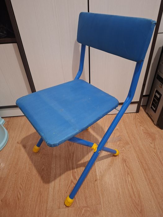 Детский стульчик.складной