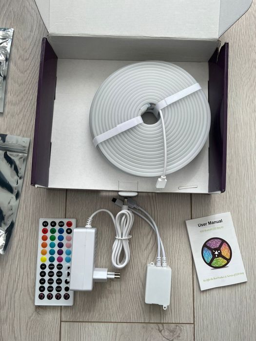 Banda led smart bluetooth rgb 10m cu priza si telecomanda waterproof