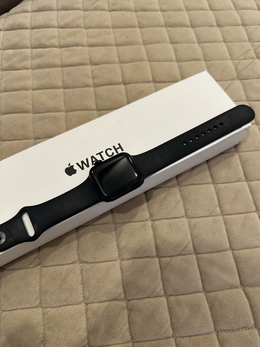 Продается Apple watch 40 mm