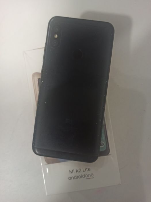 Смартфон Xiaomi mi A2 light