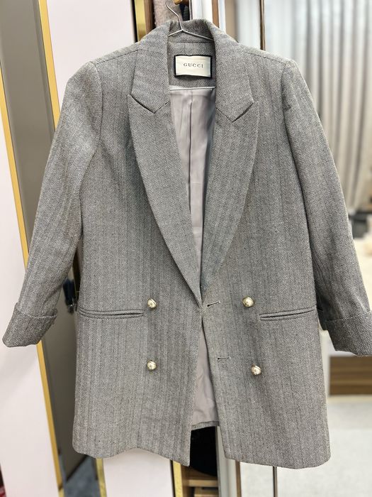 Пиджак холати зор 2,3 марта кийганма бренд Gucci