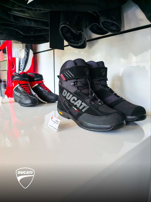 Оригинальная экипировка, одежда и аксессуары Ducati