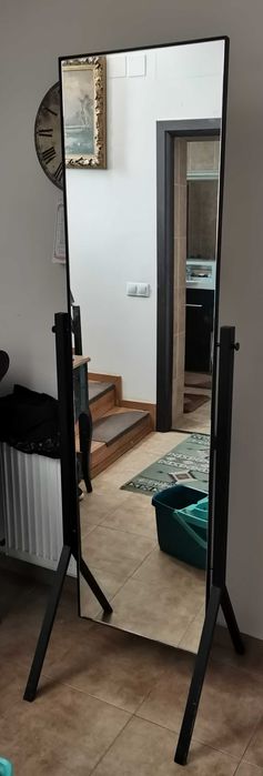 oglinda mobila cu fata dubla