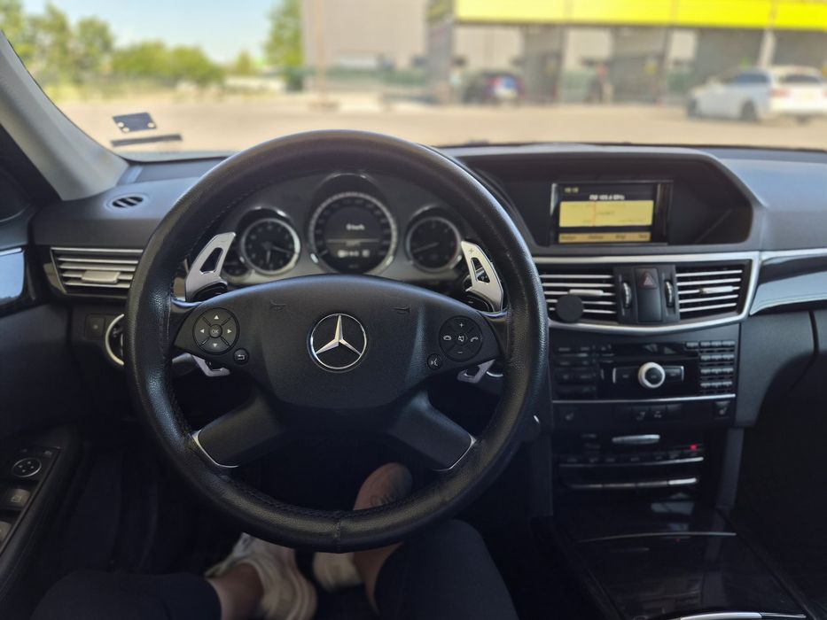 Mercedes-Benz E350 W212