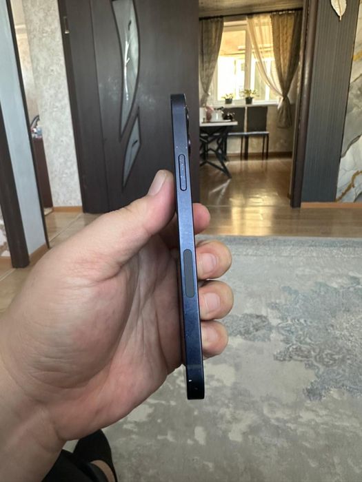 Iphone 12 в хорошем состояний