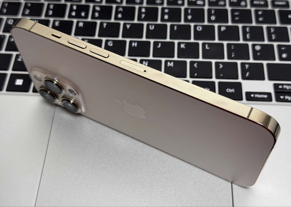 Vand sau schimb Iphone 13 Pro max gold 128 gb impecabil