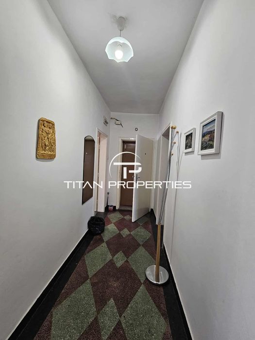 Четиристаен апартамент, под наем, Център