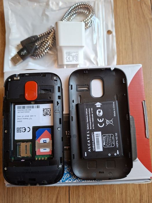 Top telefon Alcatel 2004D.