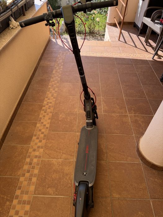 Trotineta electrica ninebot f3 pro
