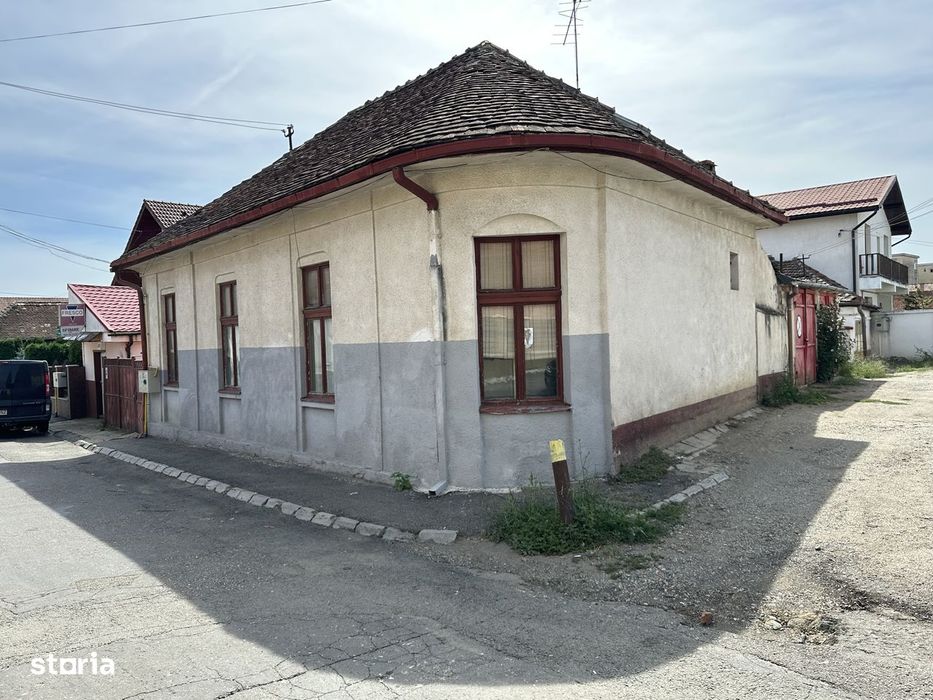 Casă DE VÂNZARE  in Târnăveni, str. Viitorului