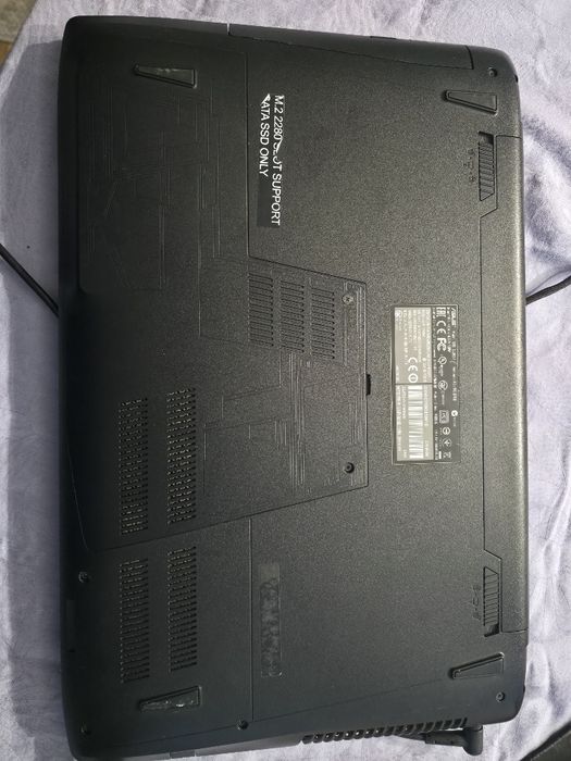 Laptop ASUS GL552V – i7 / GTX 960M / 1TB HDD