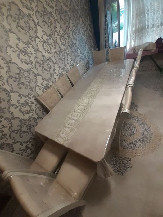 Стол со стульями новое