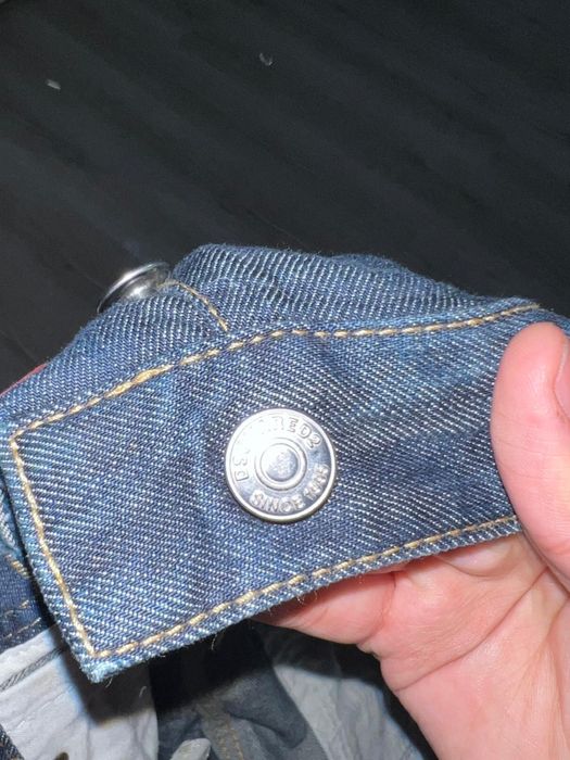 Blugi dsquared marima 48 originali 100% pret usor neg ofer proba