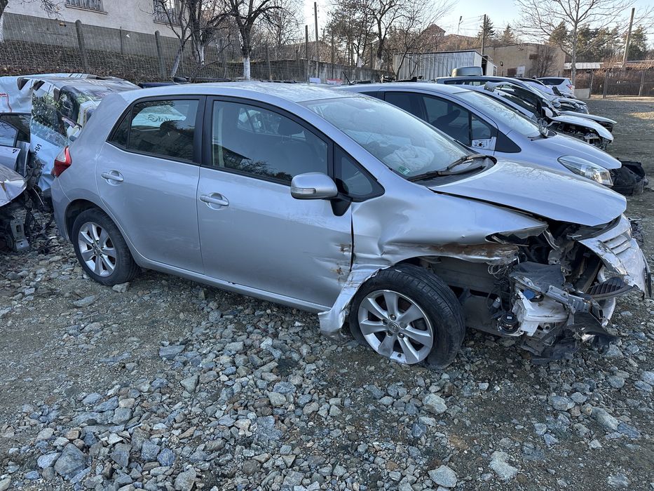 Тойота Аурис Toyota Auris 1.33 vvti 99 кс НА ЧАСТИ!