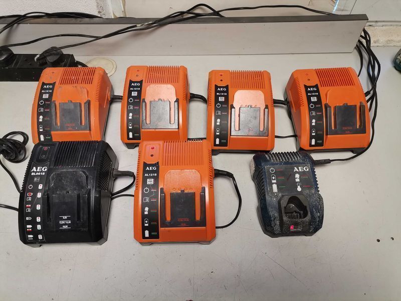 Зарядно / дни AEG - ЛОТ 10