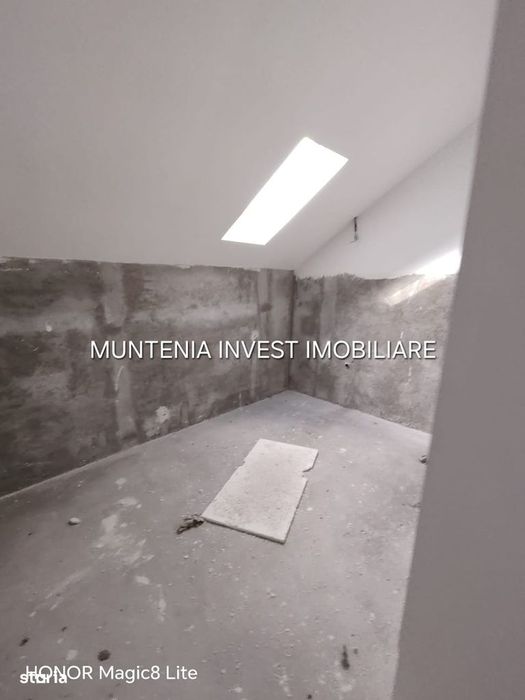 Oportunitate! Casă spațioasă, zona centrală - Pitești