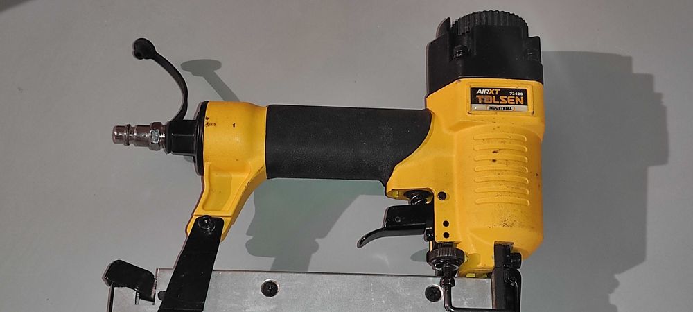 Capsator pneumatic industrial   TOLSEN AIR XT  model 73420 150 ron