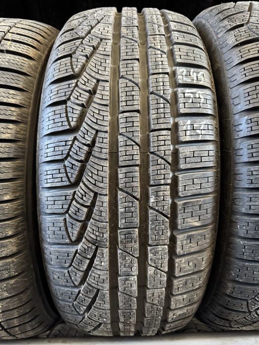 Anvelope Noi 245/55/17 Pirelli