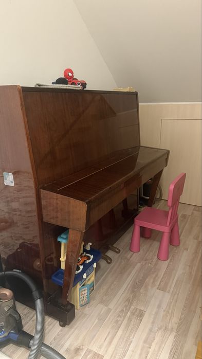 Продам пианино б/у Беларусь