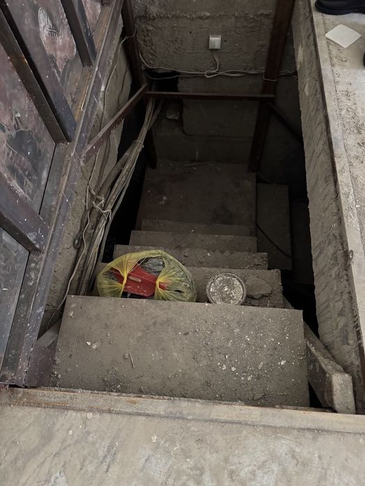 Срочна. Дукон сотилади. Жиззахда Вокзал олдида