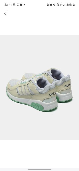 Кроссовки женские фирмы adidas