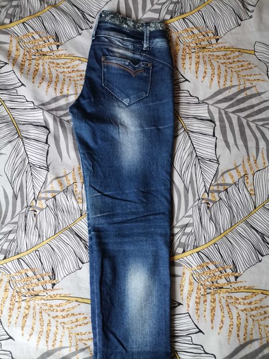 Мъжки тъмно сини дънки