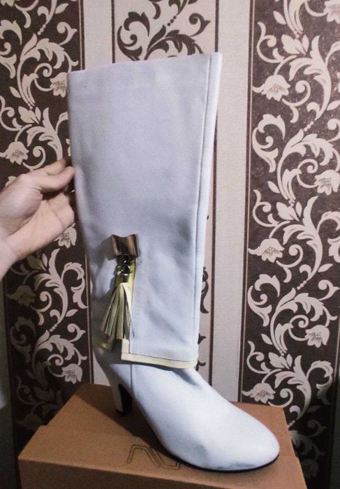 Продаются ботинки и сапоги  Б/У