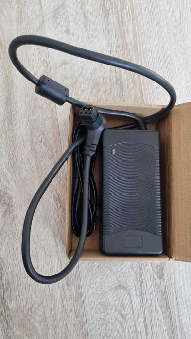 Alimentatot 42v 4A Giant