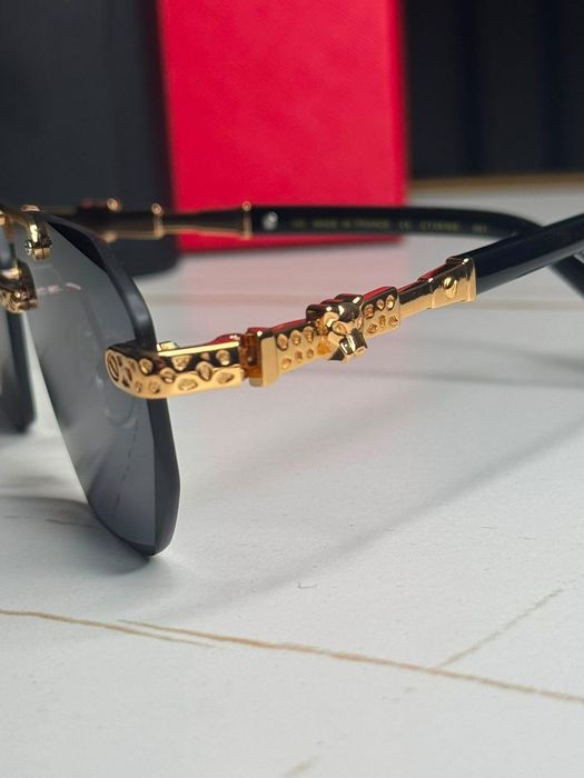 Ochelari de soare Cartier - Lentilă Fumurie / Brațe Aurii - NOI la cutie