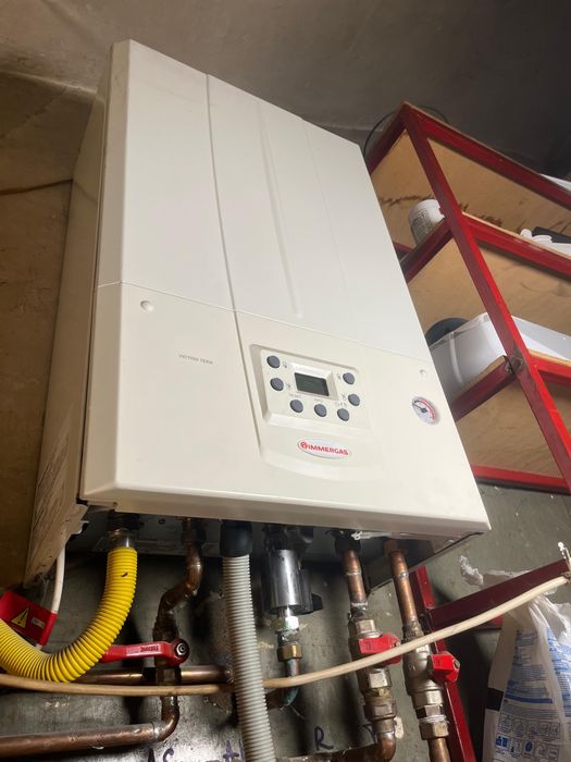 Centrala termica pe gaz IMMERGAS