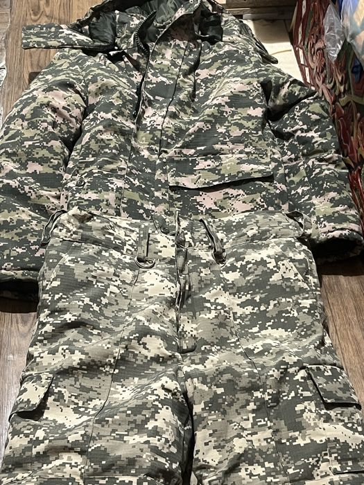 Военный зимний костюм