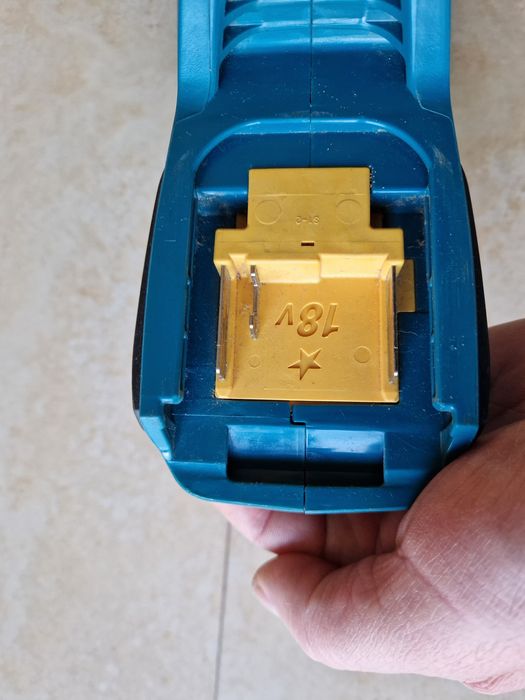 Makita DCL 182 - aspirator 18V