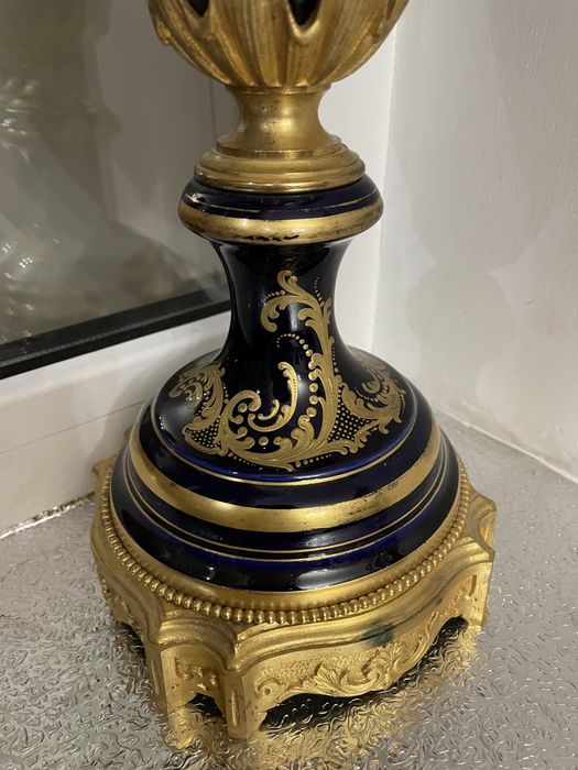 Ваза Мадонна