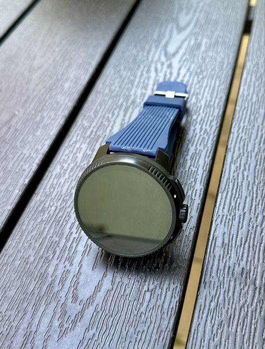 Suunto Race - амолед - Финландия