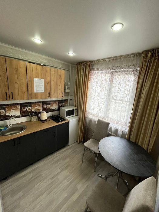 Продам 1 комнатную квартиру с ремонтом в центре города Петропавловск!