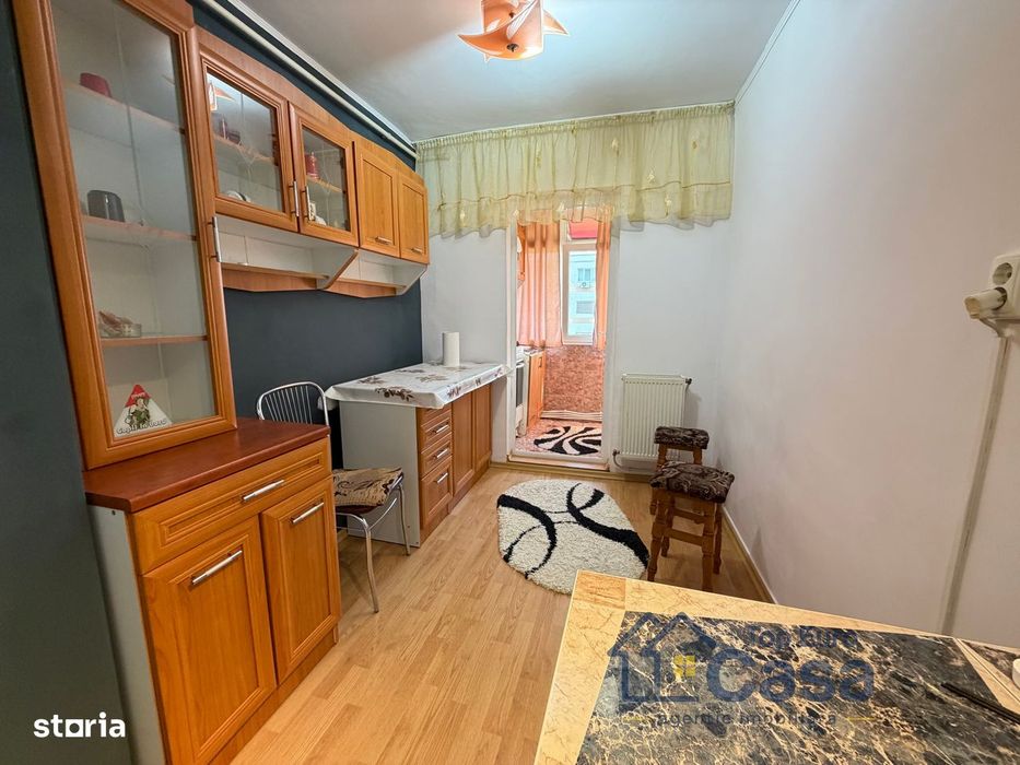 Apartament 2 camere Mioveni, Et3/4, mobilat