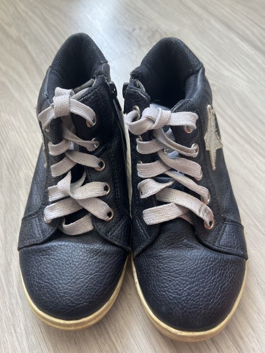 Аяқ киімдер тегін беремін