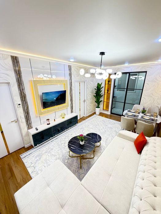 Продаётся Чиланзар 12 3в4 2 этаж.