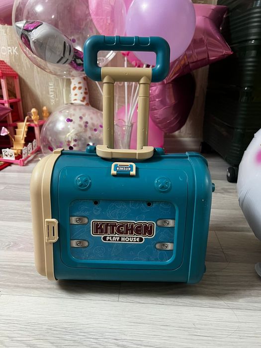 Продам детскую кухню