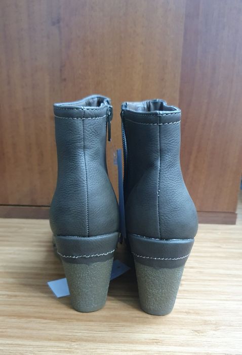 Дамски боти от еко кожа 35 номер