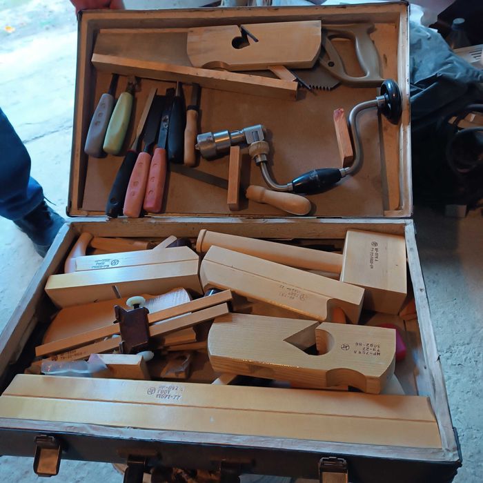 Дърводелски ръчен комплект с инструменти