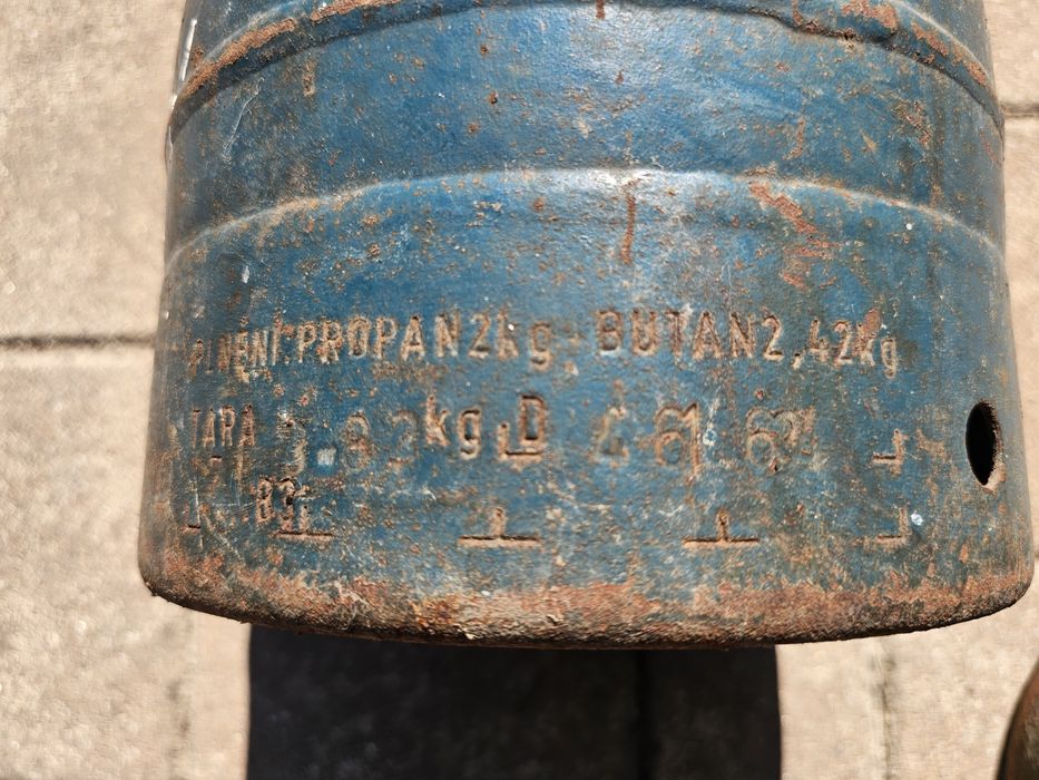 Vând 3 Butelii Camping, 5 Litri, În Stare Foarte Bună