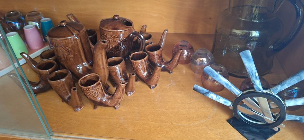 Порцеланов сервиз    .