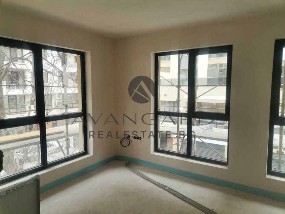 Продава се Тристаен апартамент в Пловдив, Център - 87 кв.м за 1868 €/кв.м - Снимка #3