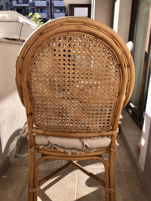 Продввам ратанови кресла