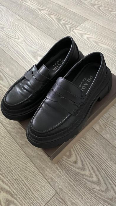 Продам женскую обувь