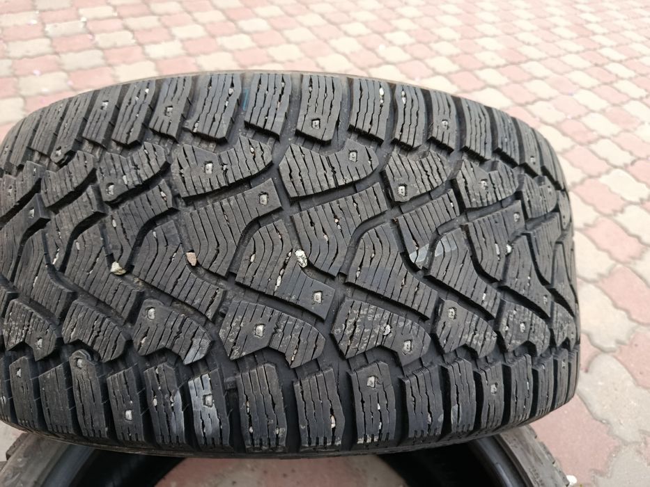 Продам Резину комплект