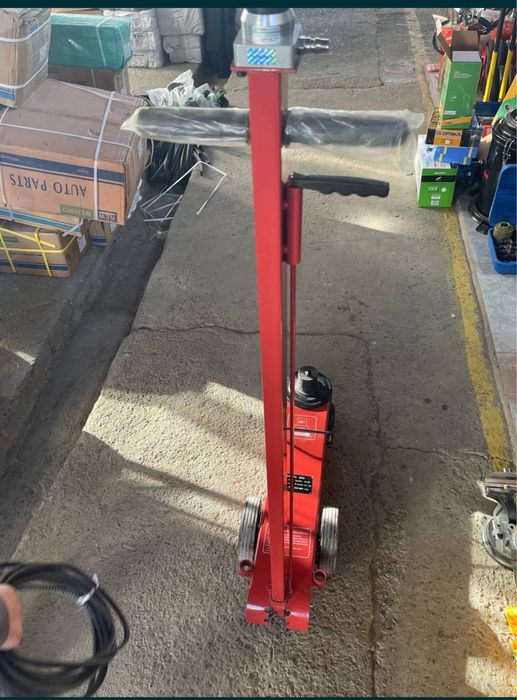 Домкрат пневмагидравлический 80т